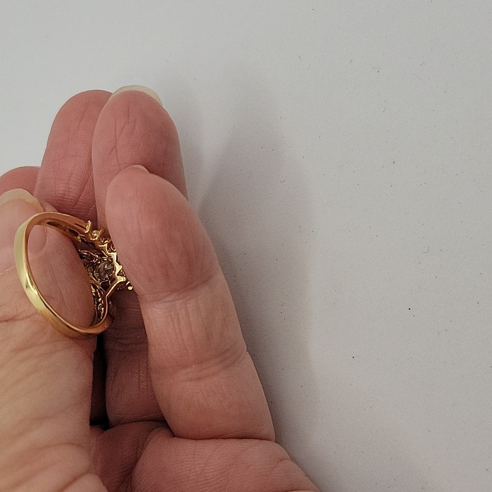 Beautiful Ring - image 3